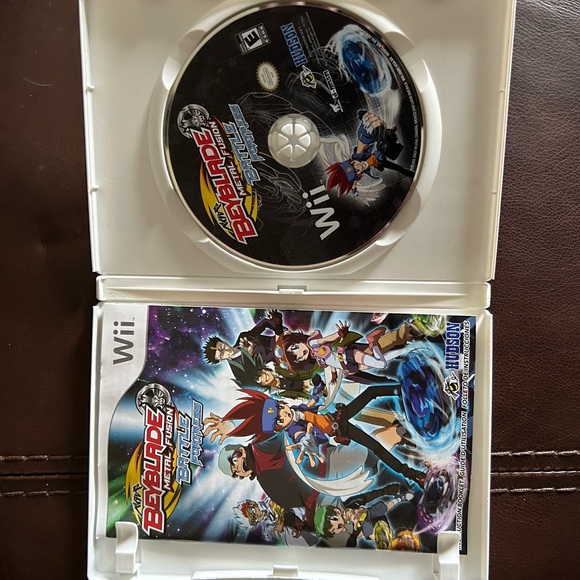 Wii Beyblade Metal fusion game - Picture 3 of 3